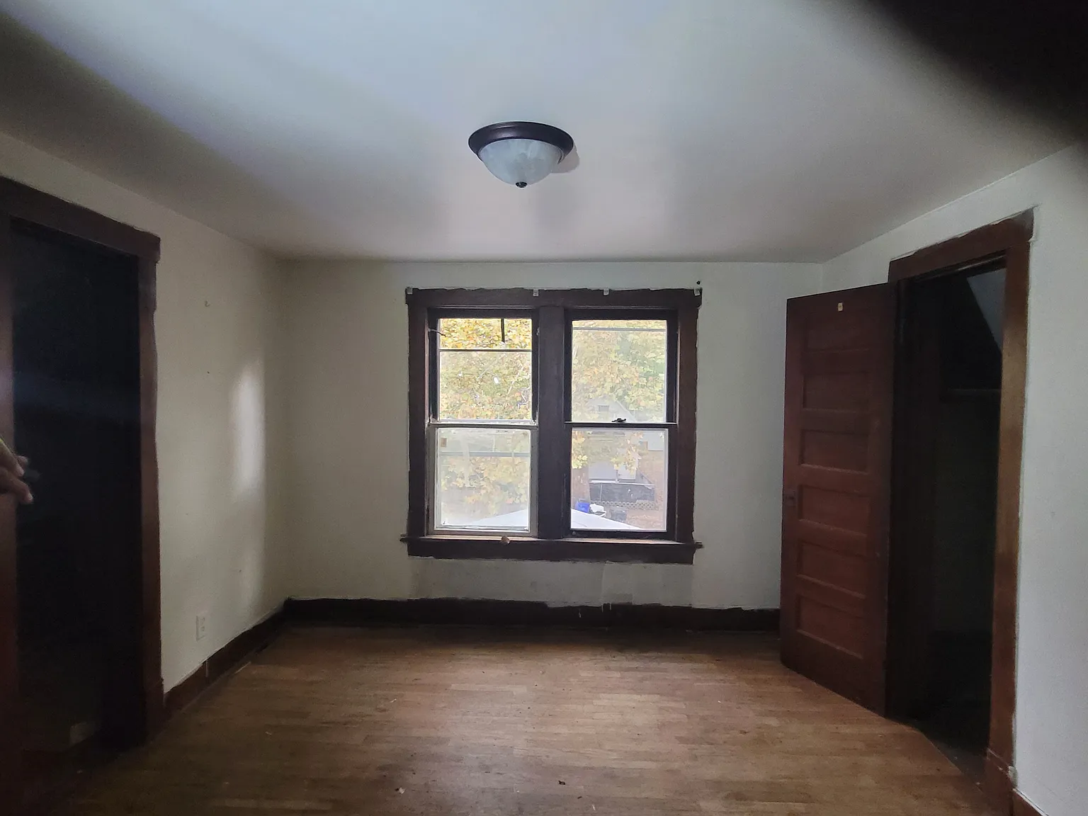 2 bed, 704 sqft, $799 — Photo 2
