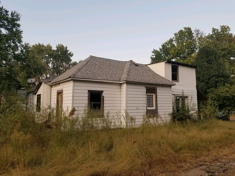 2nd image of 2729 Jefferson St