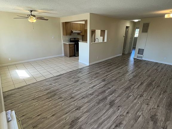 3rd image of 128 S Chapel Ave #33