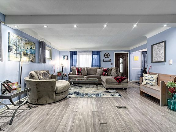5th image of 5914 Orchard Ave