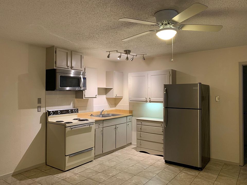 1st image of 607 Barbe St APT 3