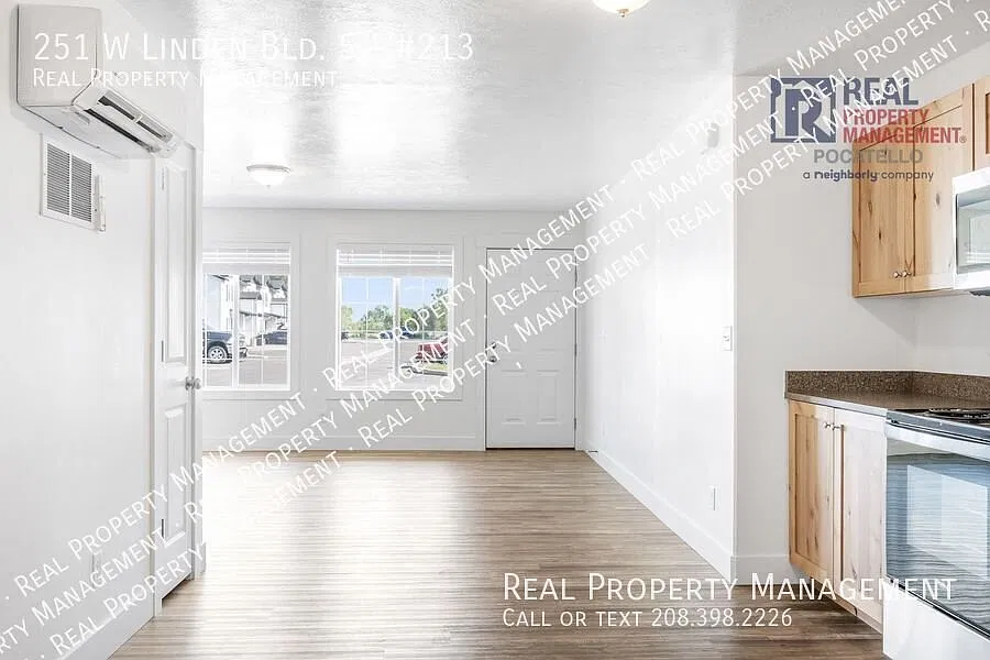 2 Bedroom 1 Bath Apartment - Fiber Internet -Pet negotiable — Photo 4