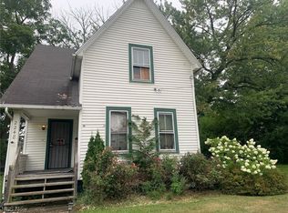 2248 Oakdale Ave, Lorain, OH