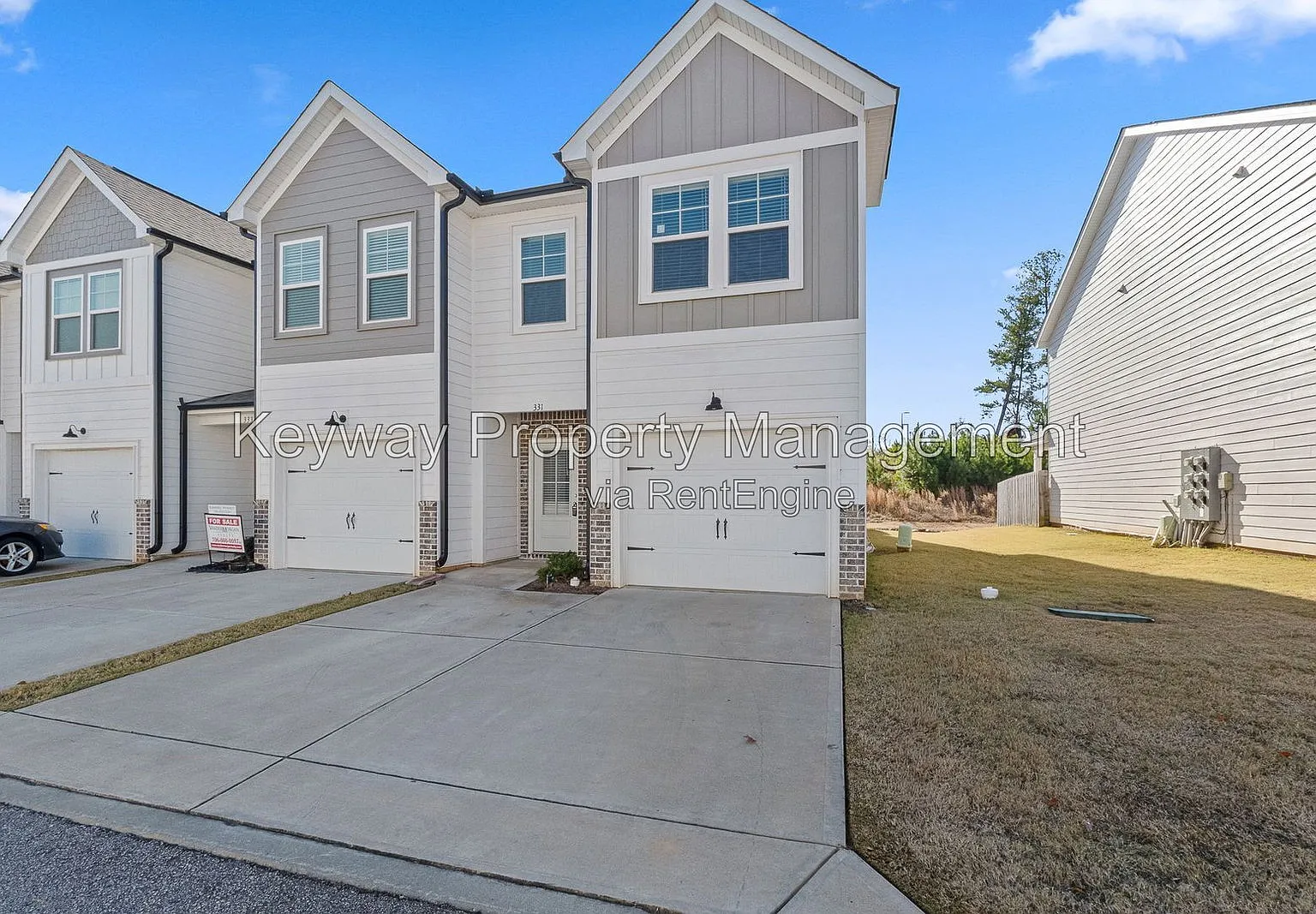 3 bed, 2.5 bath, 1540 sqft, $1,810 — Photo 2