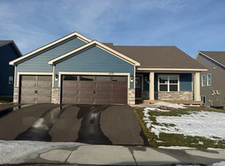 1675 Denali Dr, Shakopee, MN 55379