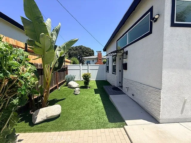 1476 Kenneth Dr — Photo 4