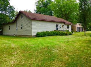 9364 Aden St, Benton, IL 62812