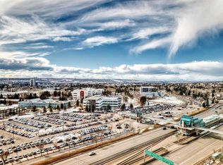 3820 Brentwood Rd NW #1607, Calgary, AB T2L2L5