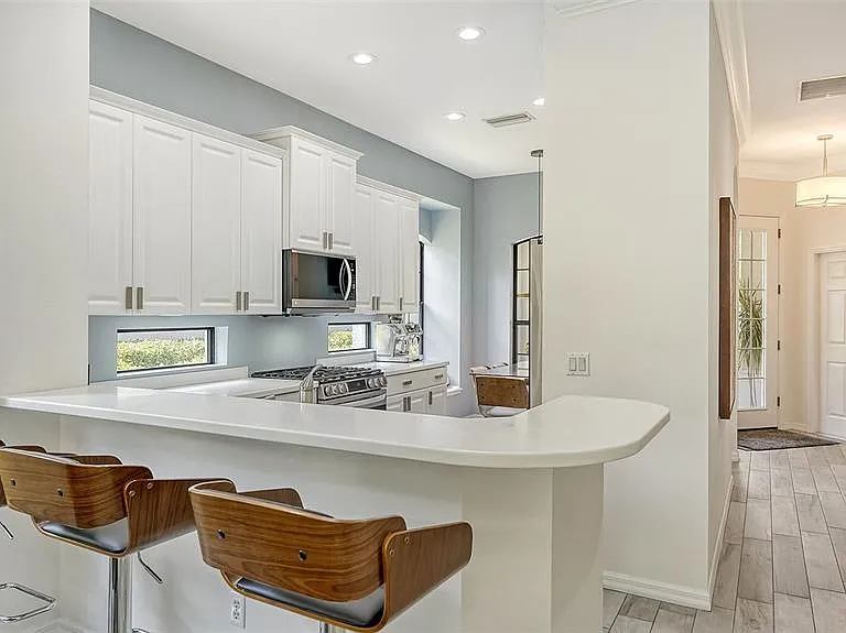 7223 Presidio Gln — Photo 12