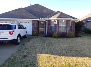 1564 Hawthorne Ln, Prattville, AL 36066