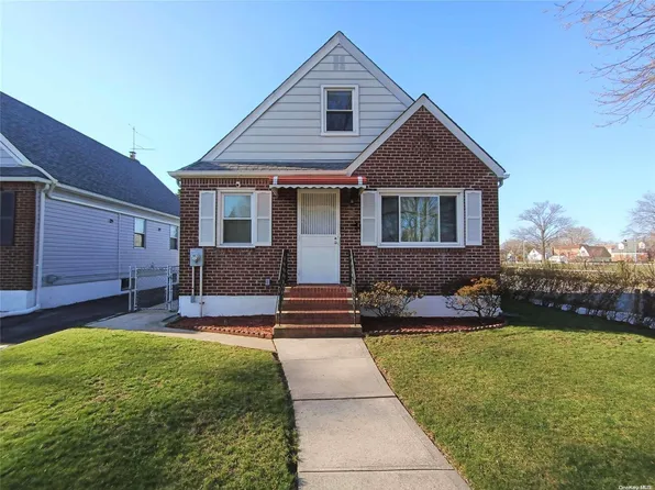 244-12 84th Road, Bellerose, NY 11426