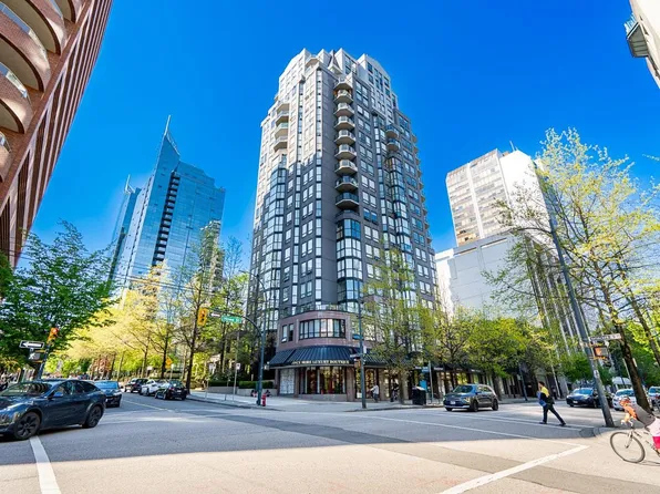 811 Helmcken St #907, Vancouver, BC V6Z 1B1