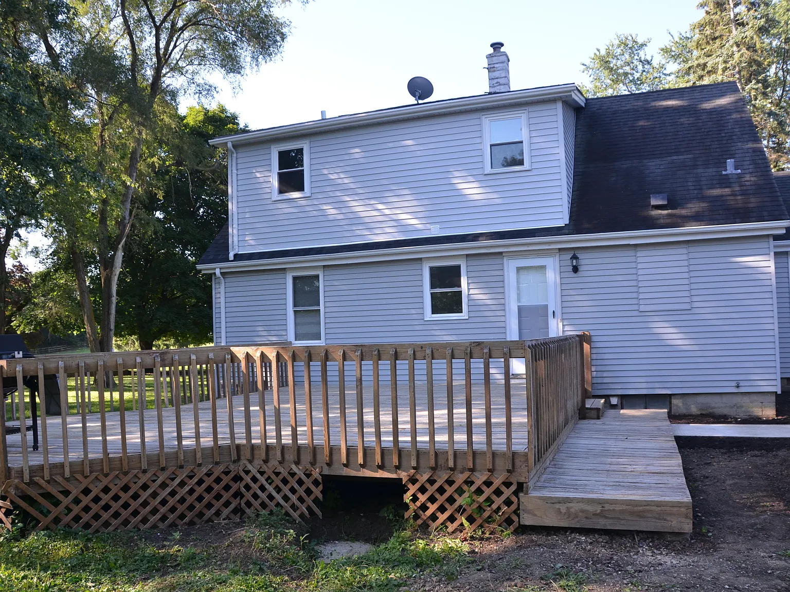 4 bed, 1900 sqft, $3,400 — Photo 3