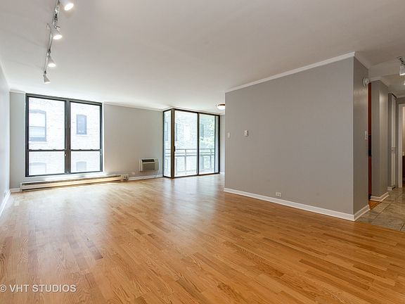 3rd image of 2600 N Hampden Ct APT H4
