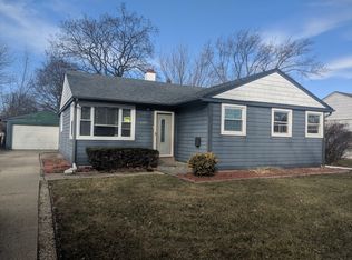 2407 Jay Ln, Rolling Meadows, IL 60008