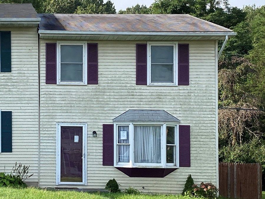1st image of 1317 Robinhood Ln
