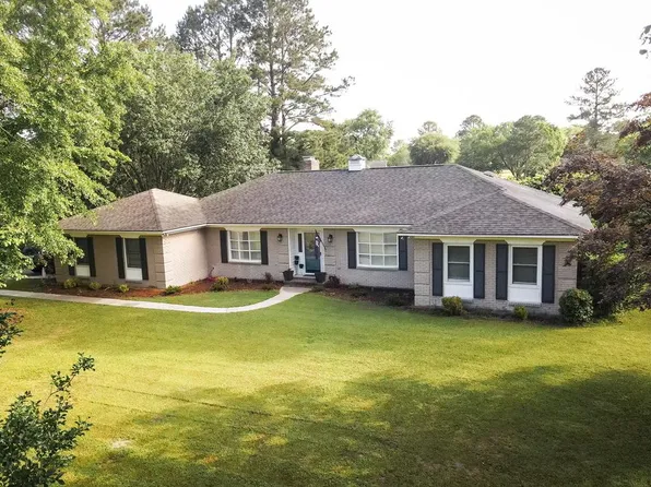 1051 Canterberry Dr, Manning, SC 29102