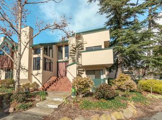 301 Lagunaria Ln, Alameda, CA 94502