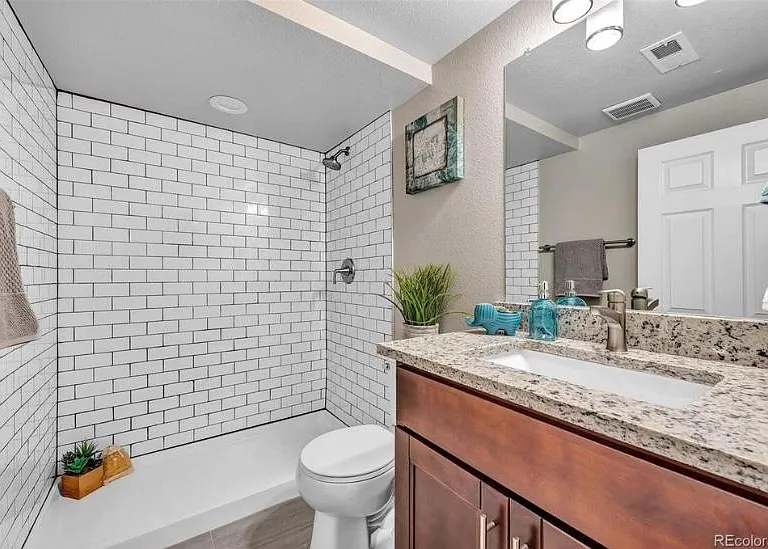 6261 W 74th Pl — Photo 9