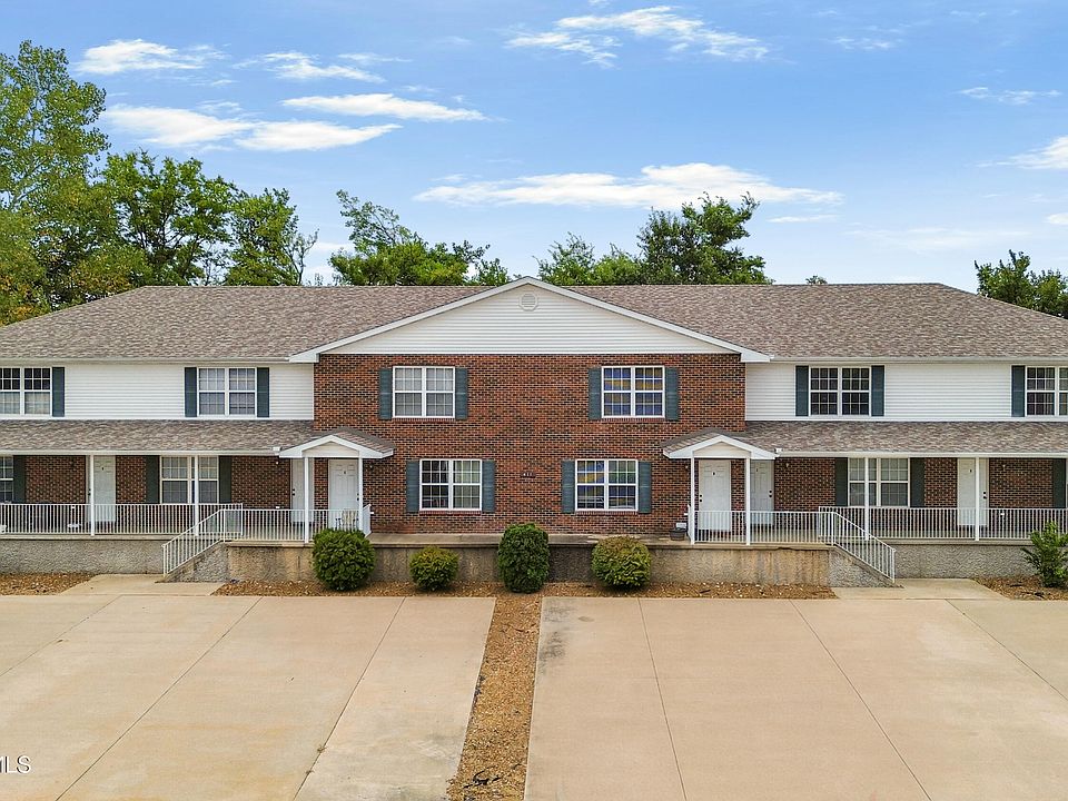 1st image of 411 Kensington Park