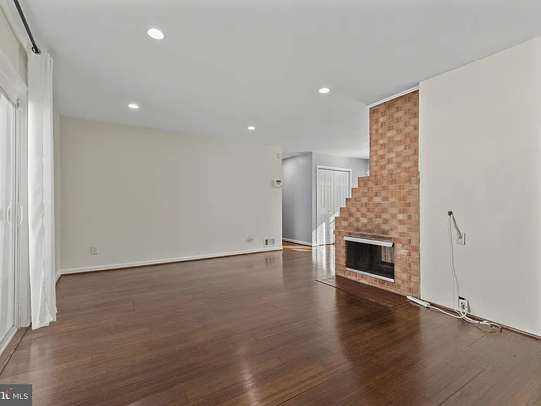 5412 Nutting Dr — Photo 11