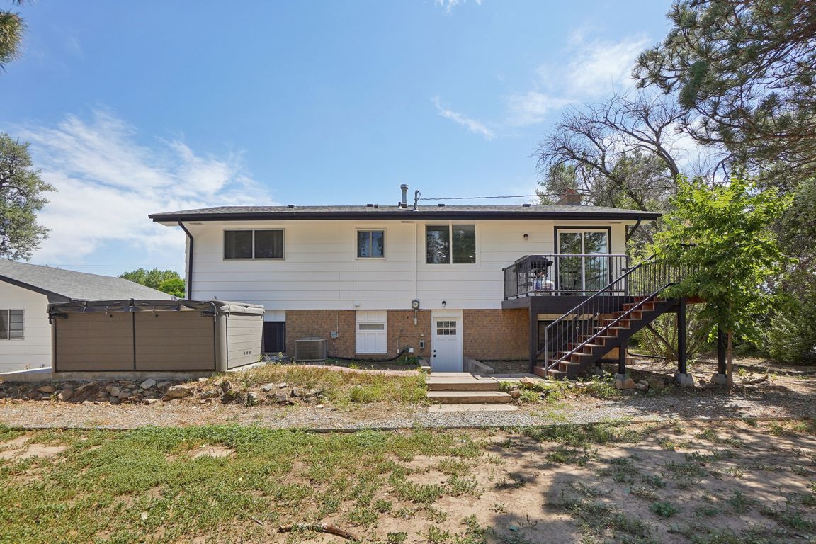 W 28th St-S1607-045.jpg