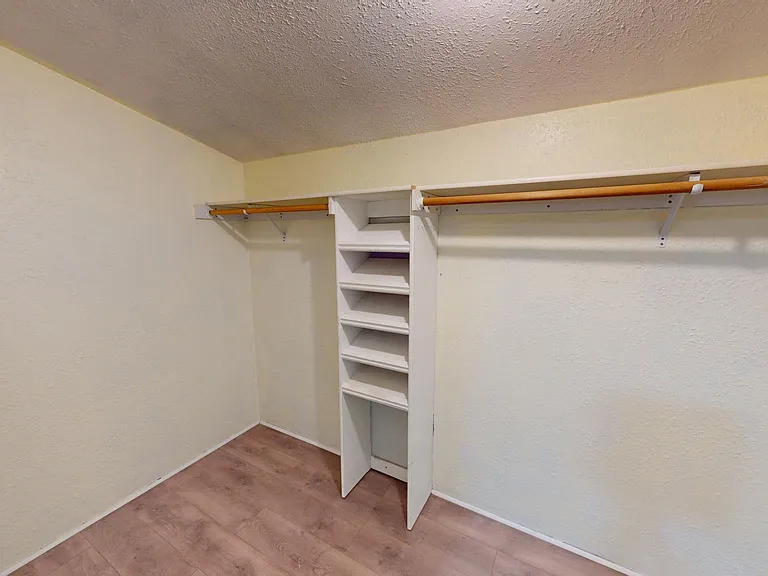 721 Ranch House Ln — Photo 11