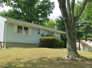 17 Pioneer Ave, Suffern, NY 10901