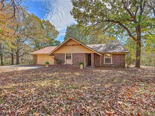 14471 Sunset Dr, Rogers, AR 72758