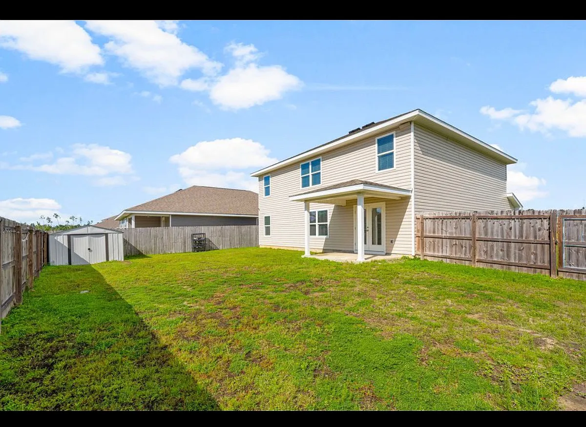 Building Photo - 5832 Viking Way