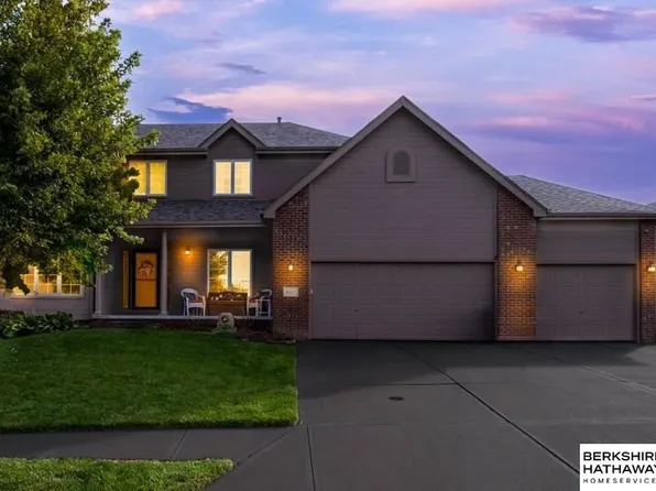 8217 S 154th Ave, Omaha, NE 68138