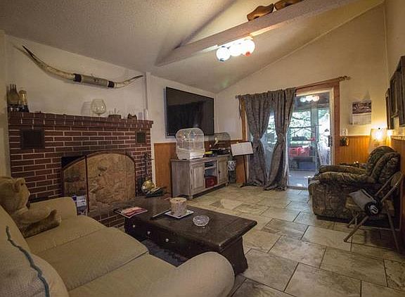 4th image of 13109 Lakeview Dr