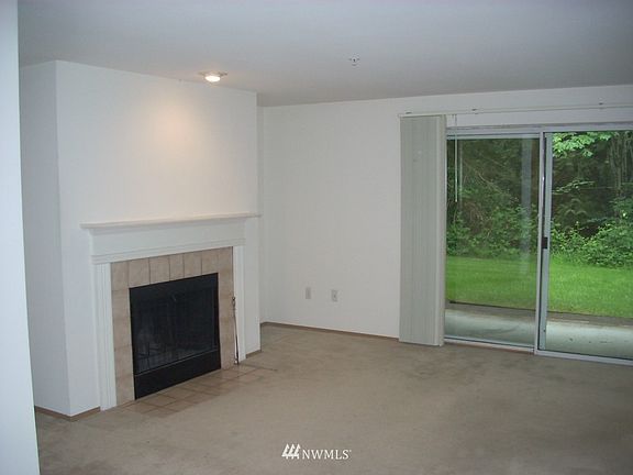 4th image of 23323 Cedar Way #H105