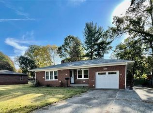 1826 N Charles St, Belleville, IL 62221