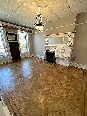 2nd image of 490 Hancock St Floor 3