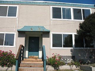 1st image of 585 Villa St APT 7