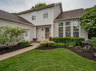 2693 Barrington Dr, Aurora, IL 60503