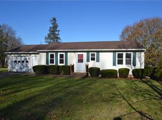 136 Paddy Ln, Macedon, NY 14502