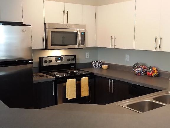 4th image of 2080 NW Thorncroft Dr APT 1111