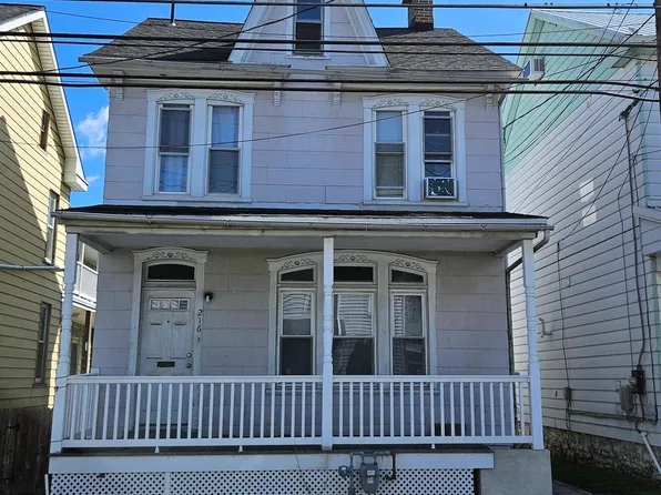 216 Greenwich St, Kutztown, PA 19530