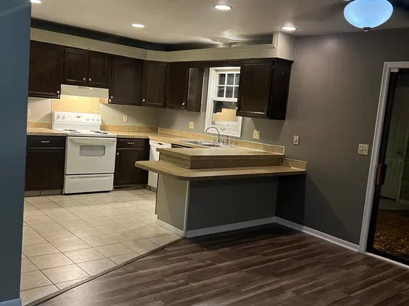 9021 Saddle Horn Dr, Flushing, MI 48433