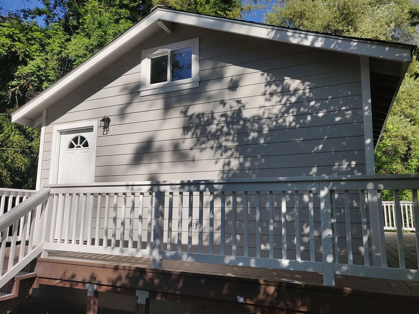 BL River Cabins — Photo 1