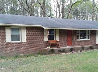 563 Charlotte Ln, Alexander City, AL 35010