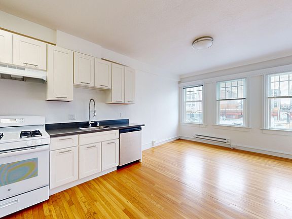 3rd image of 665 Eddy St APT 62