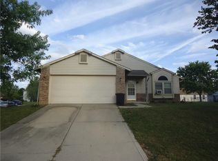 4158 Fairoaks Dr, Franklin, IN 46131