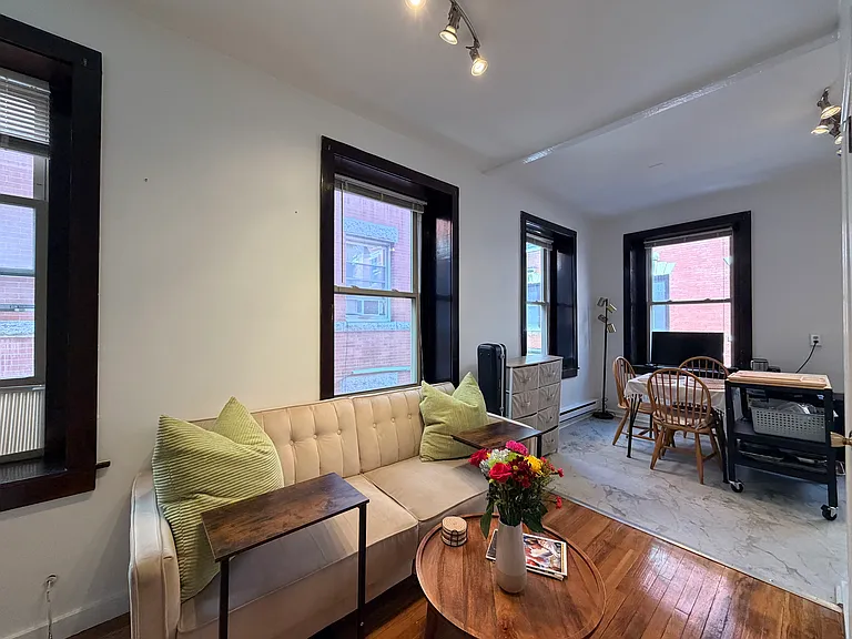 11 Unity St #4 — Photo 3