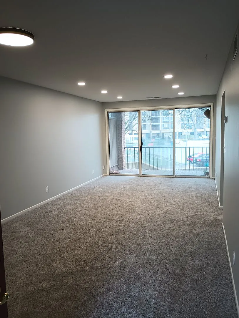 Welcome home to 6328 Barrie Rd — Photo 3