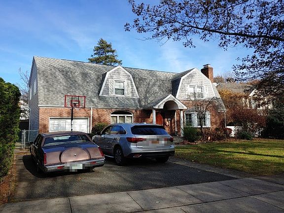 3rd image of 12 Leonard Dr