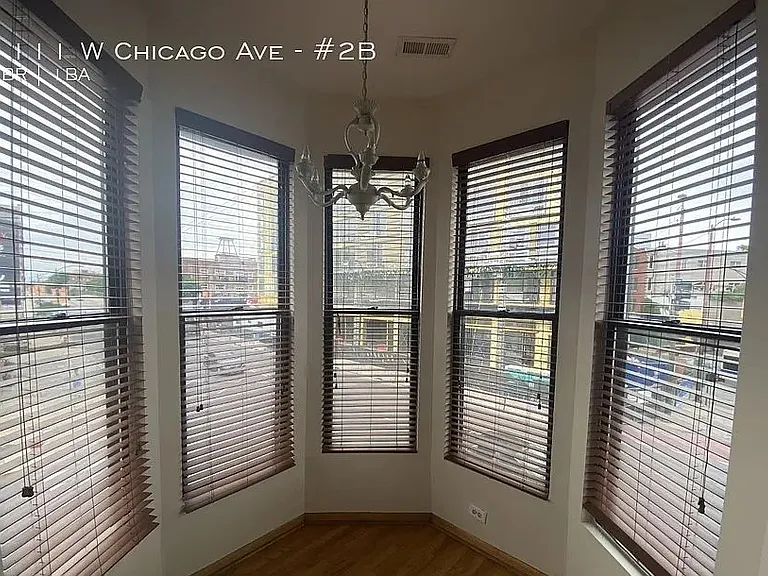 1111 W Chicago Ave #2B — Photo 2