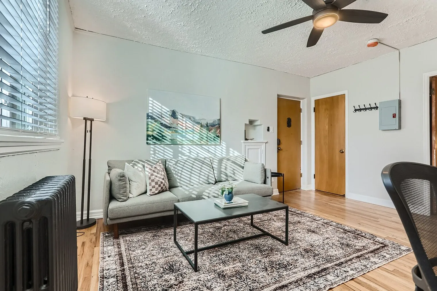 1 bed, 1.0 bath, 452 sqft, $2,286 — Photo 1